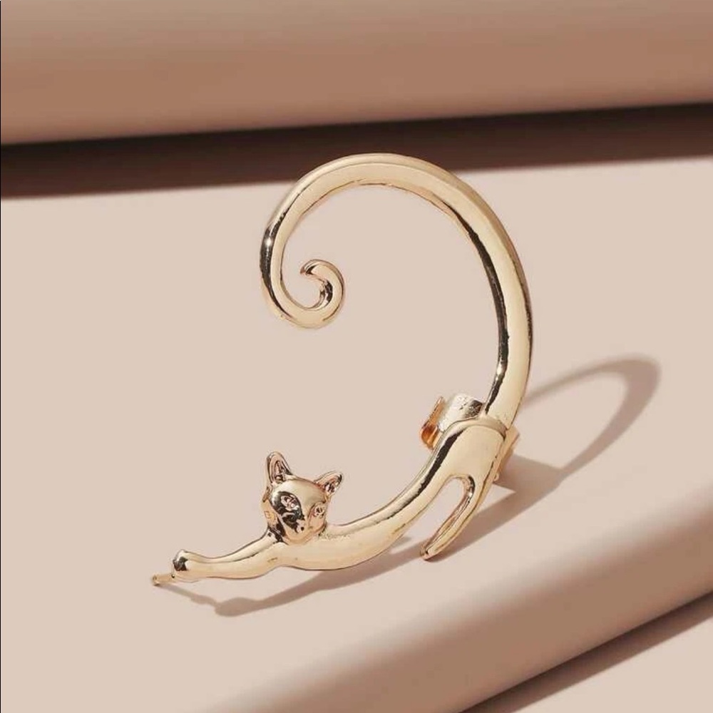 🎉 New Gold Plated slinking cat cuff earring - Picture 2 of 5